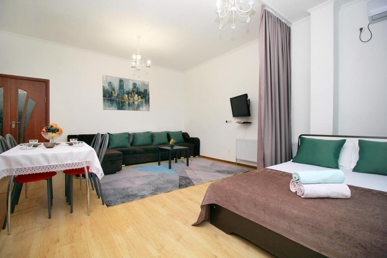 Apartamento Уютные И Комфортные Квартиры В Жк Манхэттен Almatý Exterior foto